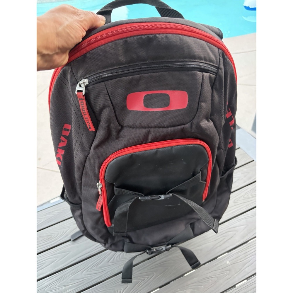 Vtg Oakley Y2K Black Red Large Backpack